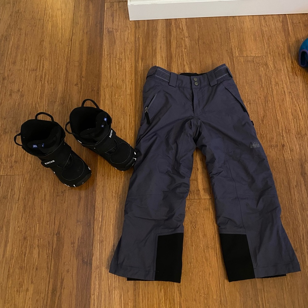 Burton Grom Kids Snowboard Boots 13 REI Ski Snow Pants XS 6-7  for Boys or Girls